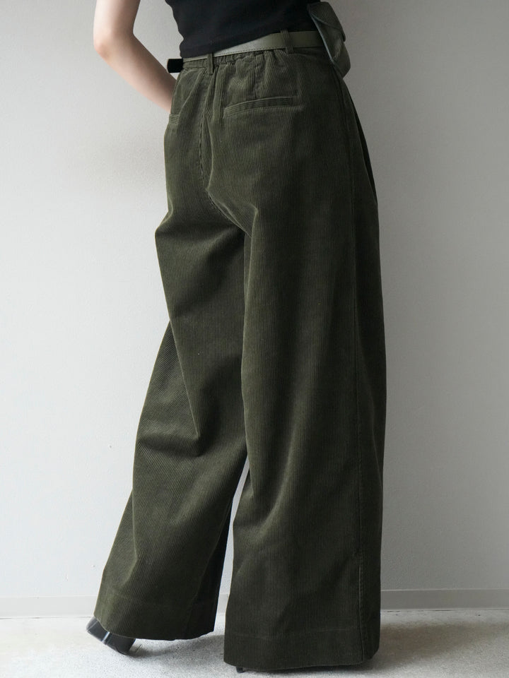 [予約]ベルト付コーデュロイワイドパンツ/green