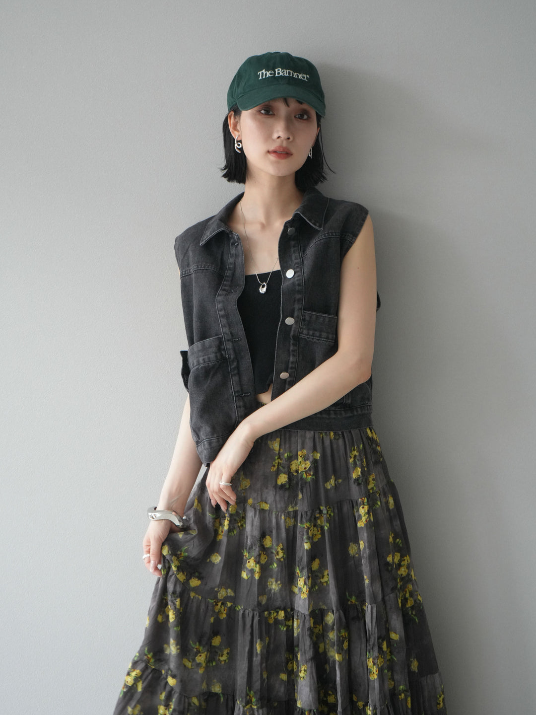 【預購】口袋設計牛仔無袖外套/黑色