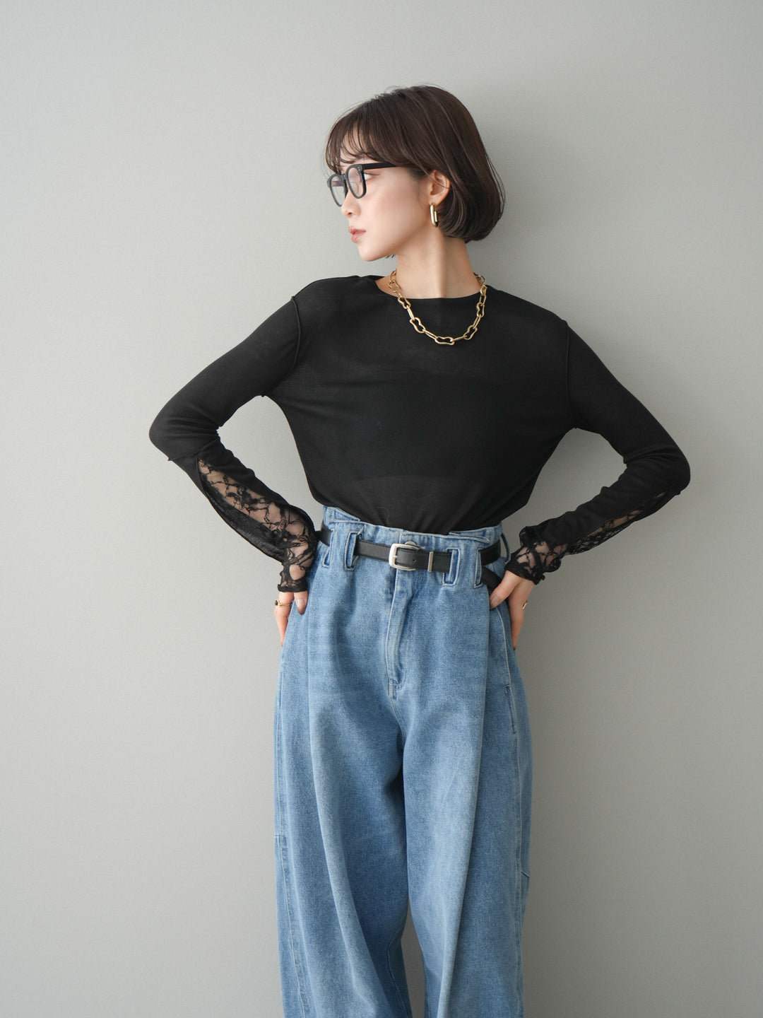 [SET]袖レースレイヤードデザインメロートップス+ハイウエストベルトループデザインデニムパンツ(2set)