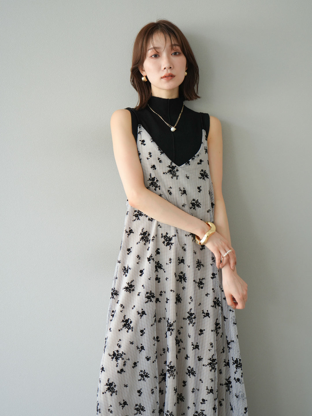 [SET]フロッキーチュールレイヤードベロアキャミワンピース+プチネックセンターシームノースリーニットトップス(2set)