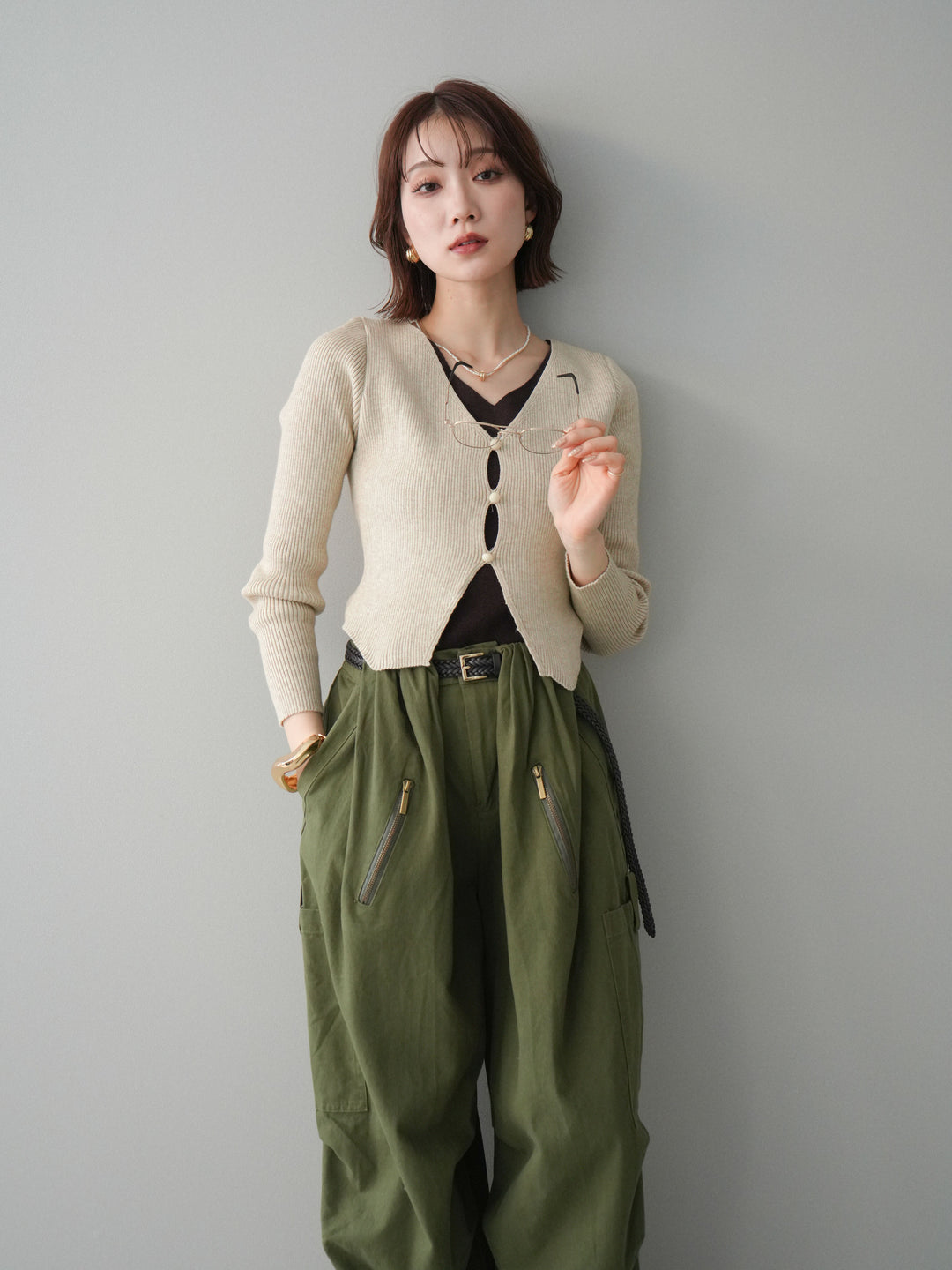 [SET]Vネック配色レイヤードスリットニットトップス+コットンタックループパンツ(2set)