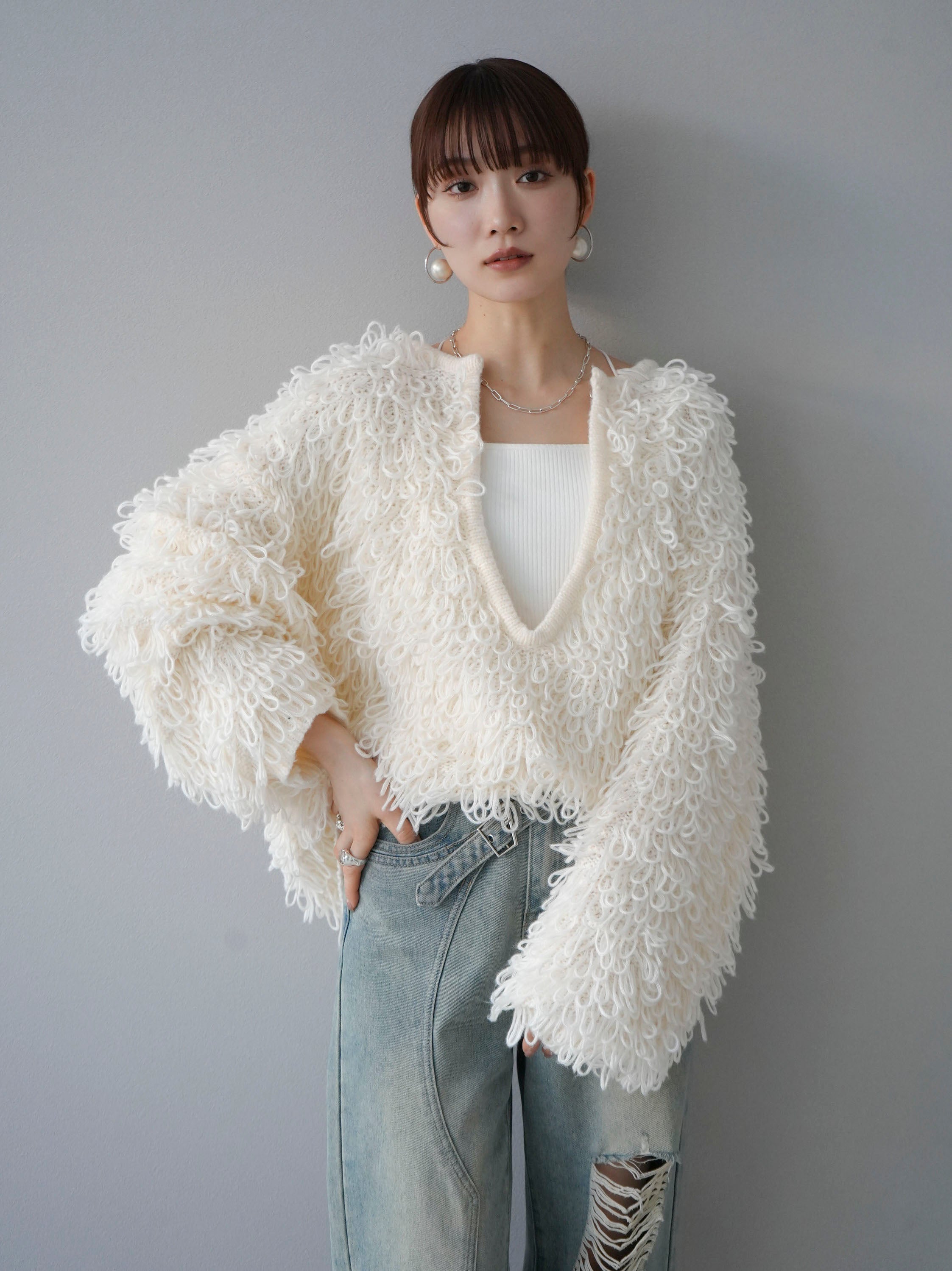 予約]ループヤーン2WAYキーネックニットプルオーバー/アイボリー – Lumier