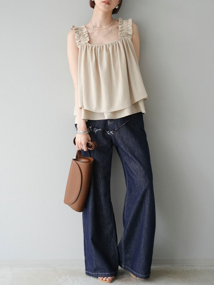 [SET] 縮肩喇叭背心 + 臀部設計牛仔褲 (2 件套)
