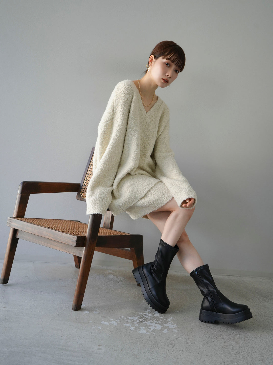 [SET] 橢圓針織衫 & 迷你裙 SET UP