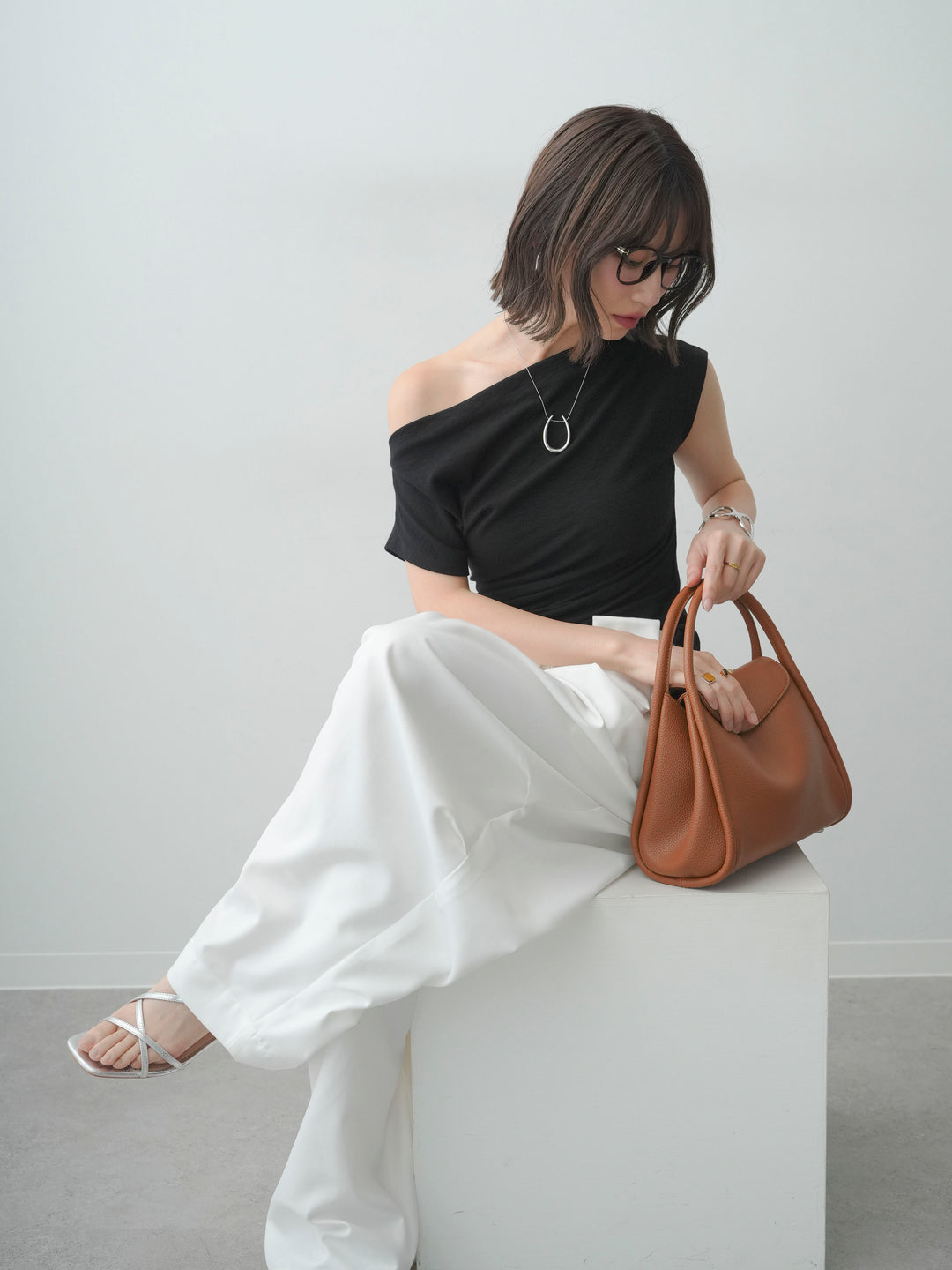 [SET]アシメギャザーカットソー+選べるアクセセット(2set)
