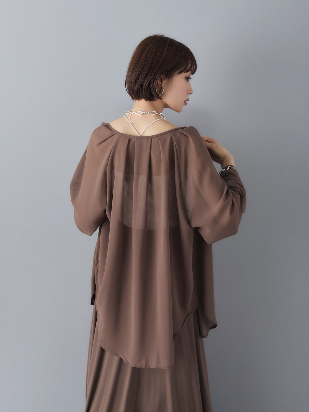 [Pre-order] Sheer No-Collar 2-Way LS Blouse/Beige