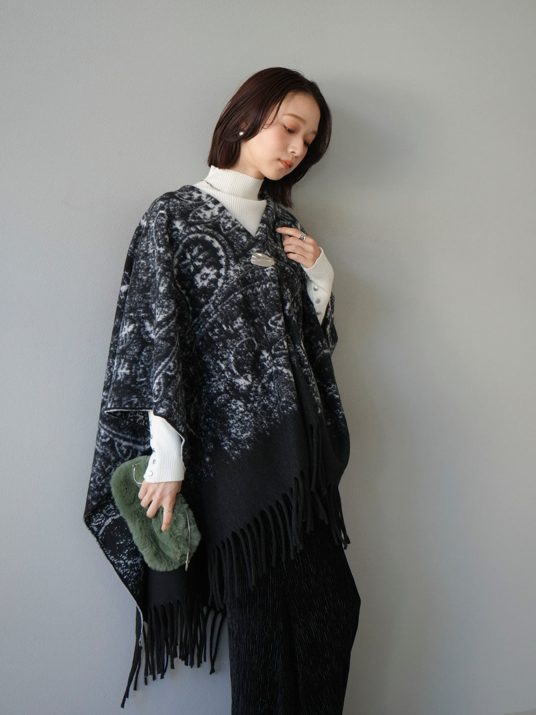 [SET]アブストラクト柄ストールポンチョ+選べるアクセセット(2set)