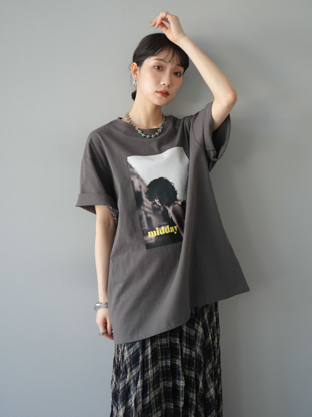 [SET]ネオンロゴフォトプリントBIG Tシャツ+シアーチェックアシンメトリーワッシャースカート(2set)