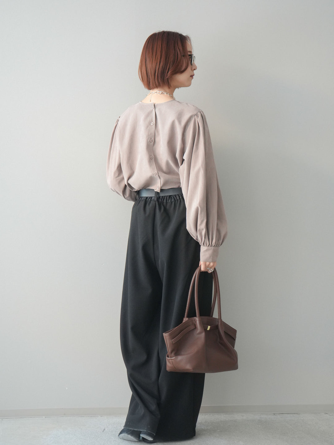 [予約]サテンベルトタックワイドパンツ/black