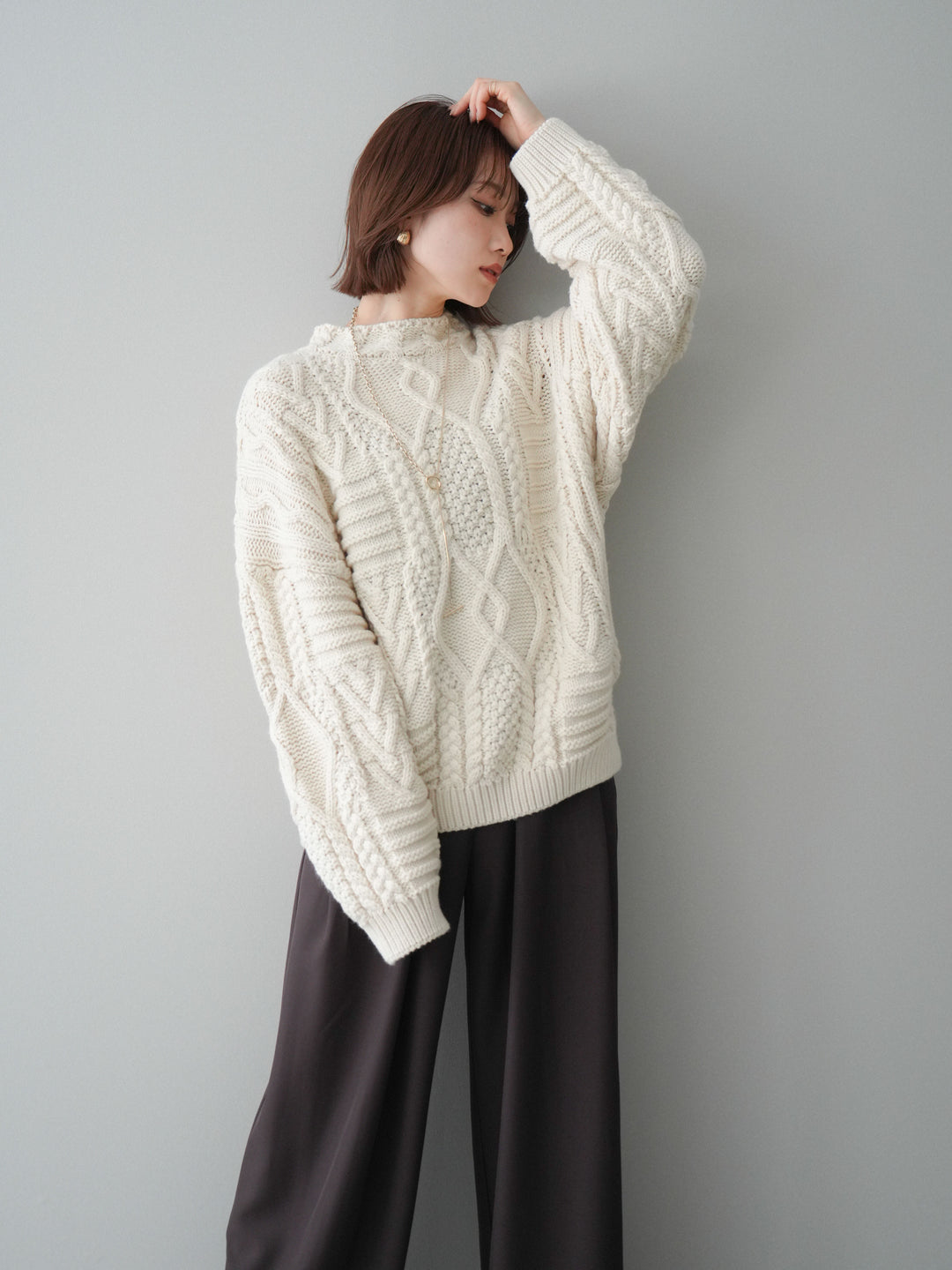 [SET]ケーブル編みモックネックニットプルオーバー+選べるアクセセット(2set)