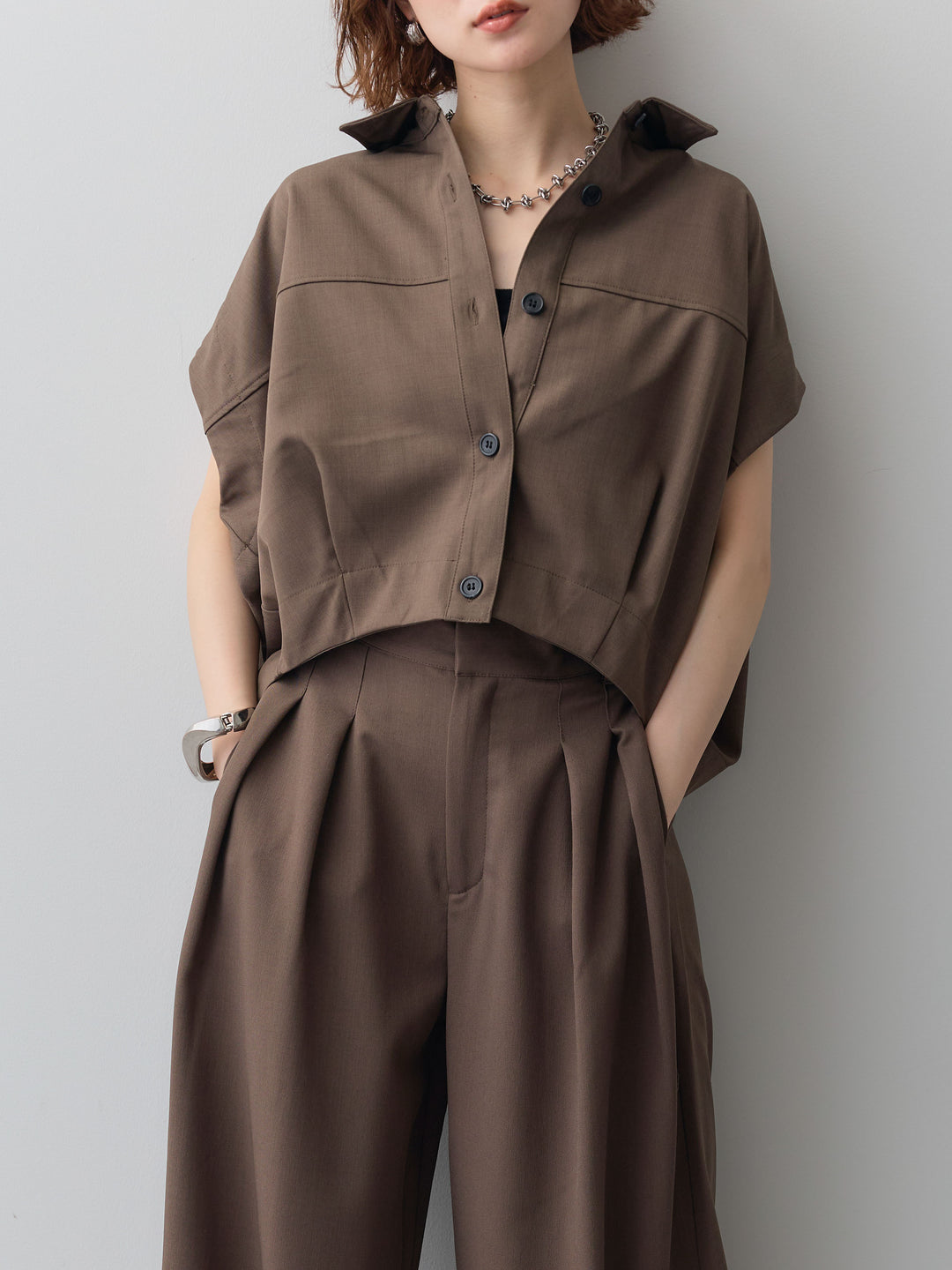 【套裝】縐綢燈籠無袖襯衫 + 縐綢闊腿褲（兩件套）