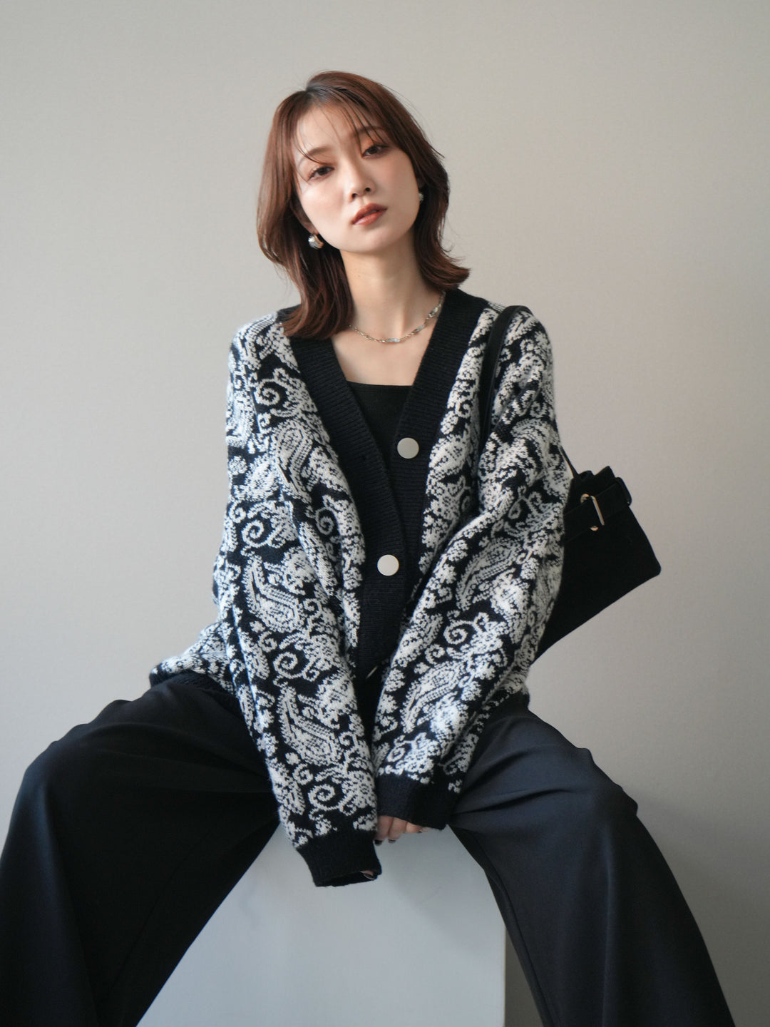 [予約]ペイズリー柄ニットカーディガン/black