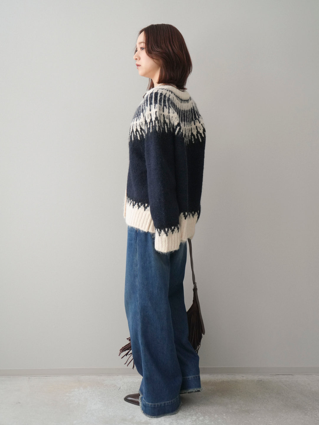 [SET]トグルボタン求心柄ニットカーディガン+裏起毛裾フリンジワイドデニムパンツ(2set)