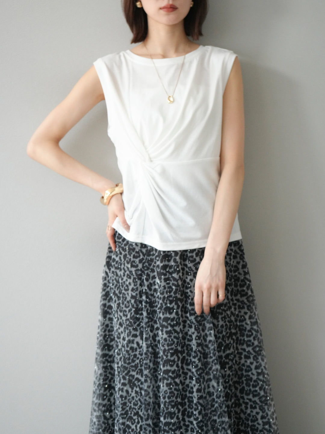 [予約]フロントツイストノースリーカットソー/オフ