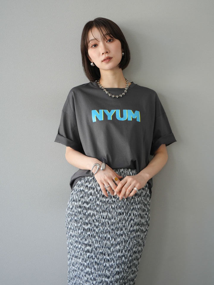[預訂]“NYUM”標誌印花乾爽觸感棉質T卹/炭灰色