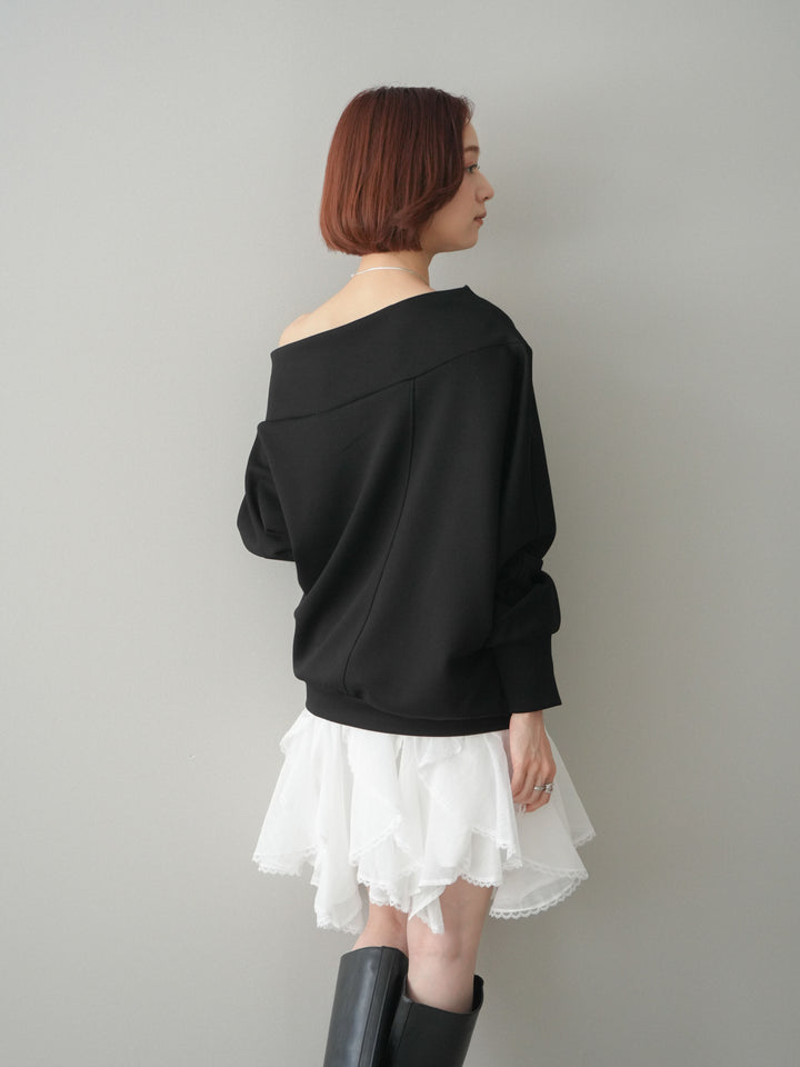 [SET]アシンメトリーオフショルポンチプルオーバー+ラッフルレースミニスカート(2set)