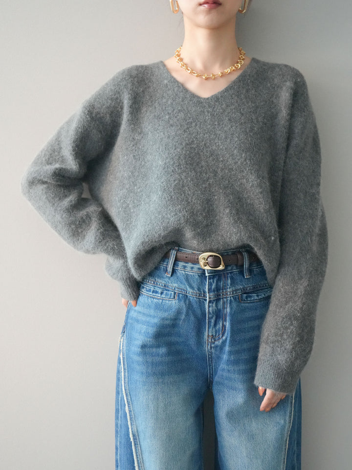 [SET]シュシュ付きアンゴラタッチVネックニットプルオーバー+サイドフリンジワイドデニムパンツ(2set)