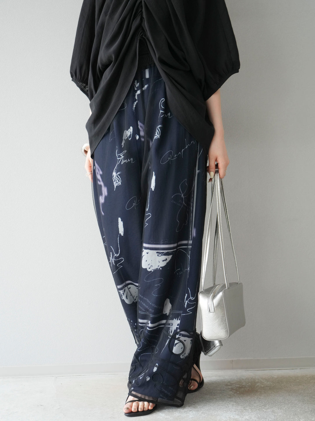 [SET]コード刺繍チュールレイヤードパンツ+ペイント柄タックパンツ(2set)