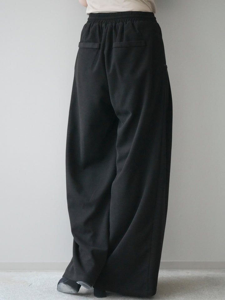 [予約]配色パイピングイージーパンツ/black