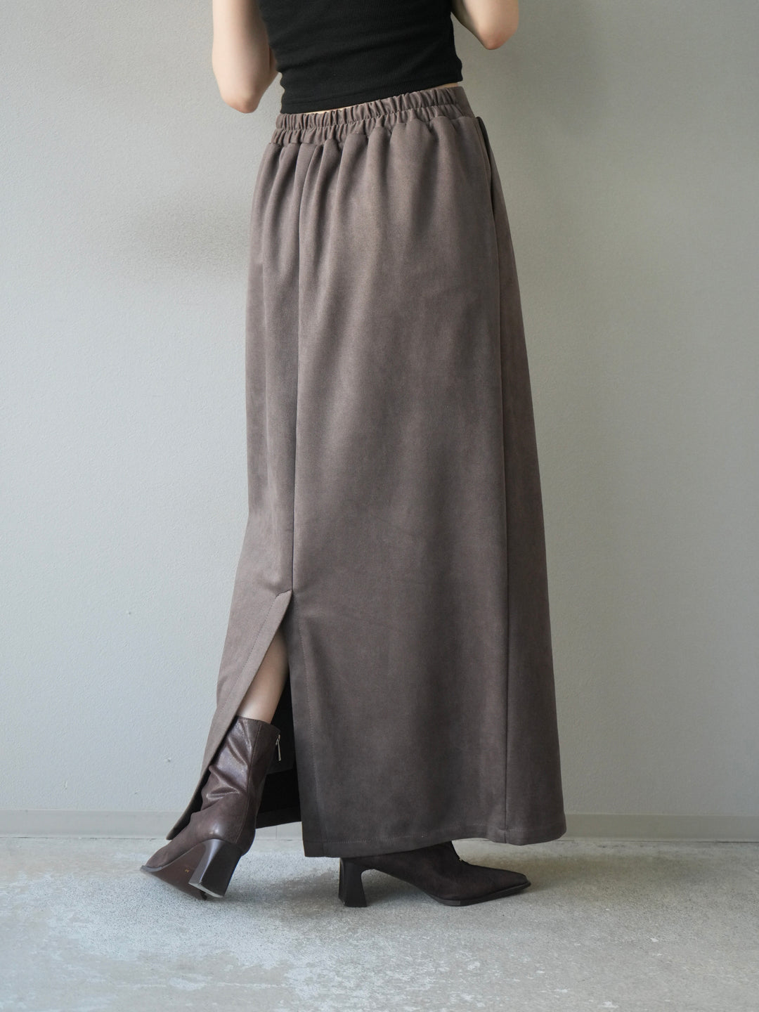 [予約]スエードタイトスカート/チャコール
