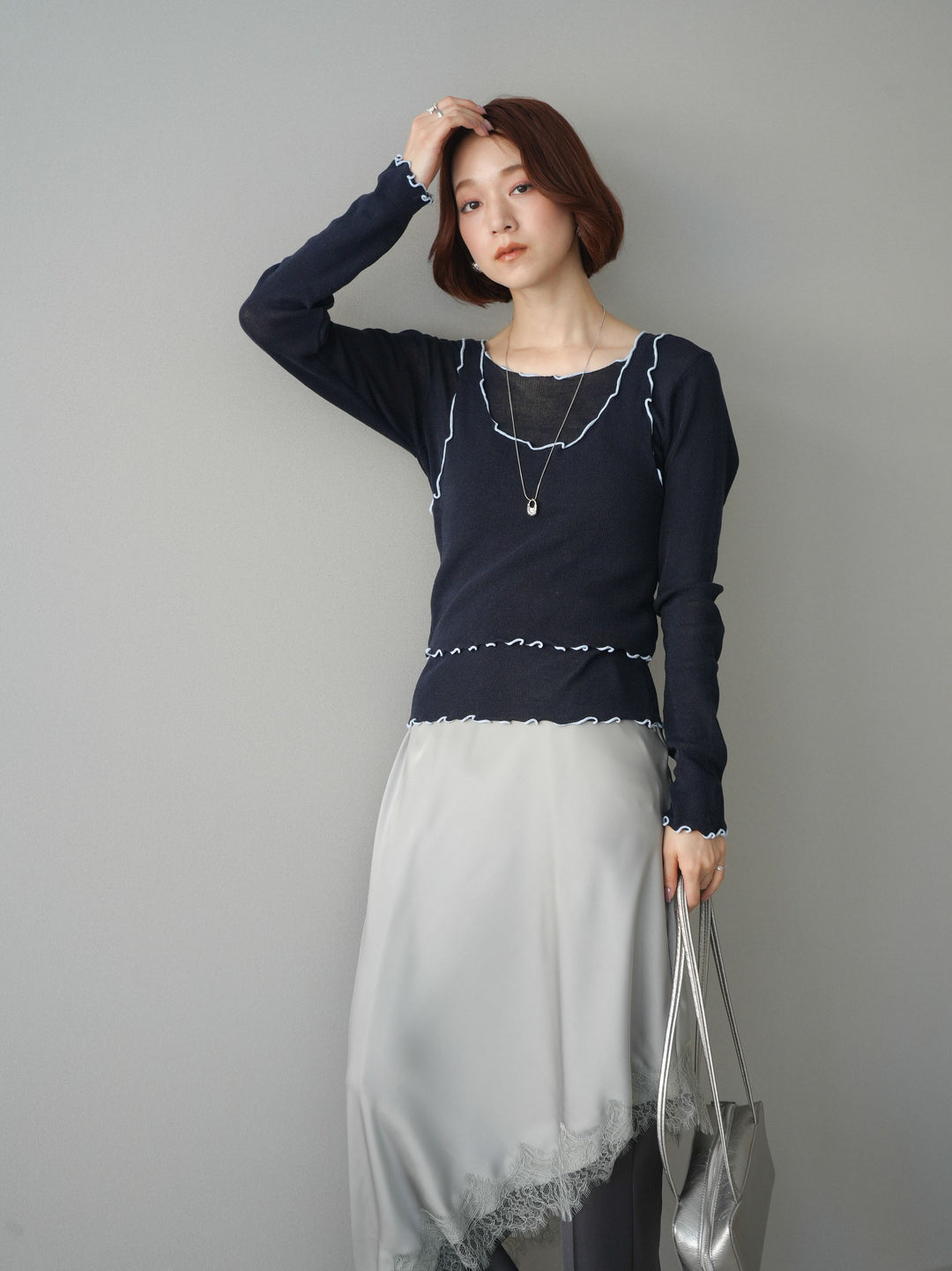 [SET]バイカラーメローアンサンブルシアーニットトップス+センターシームフレアパンツ(2set)