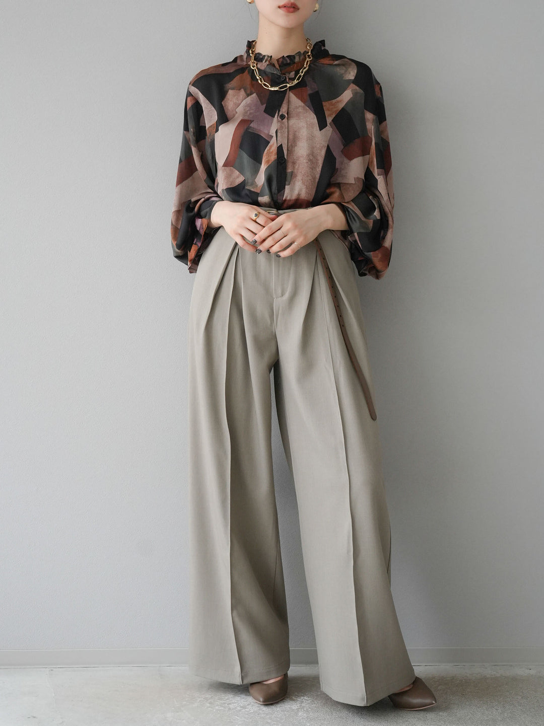 [SET]レトロプリントフリルブラウス+選べるアクセセット(2set)