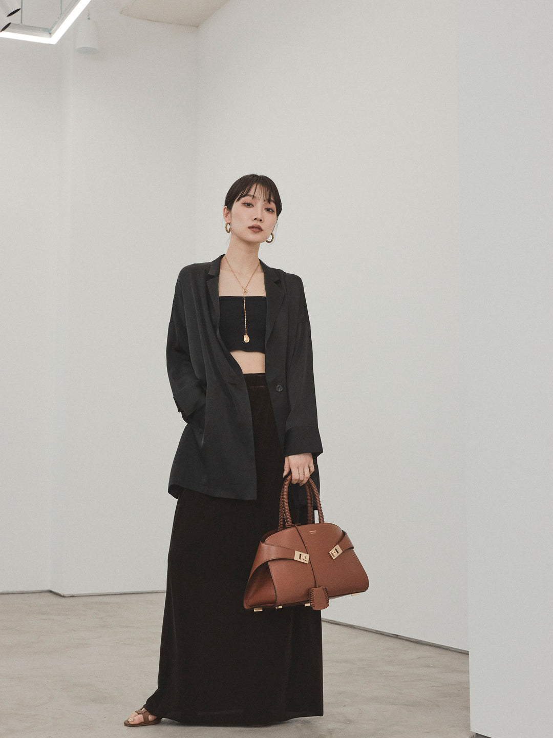 [SET] 霧面緞面外套 + 天鵝絨半身裙 (2set)