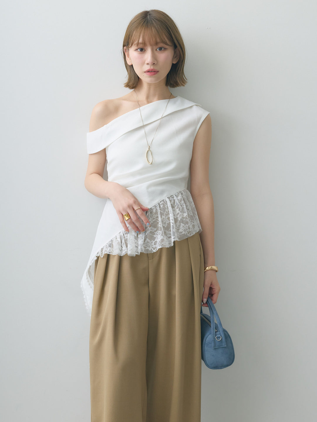 [SET]アシンメトリーラッフルレースヘムトップス+クレープデシンタックワイドパンツ(2set)