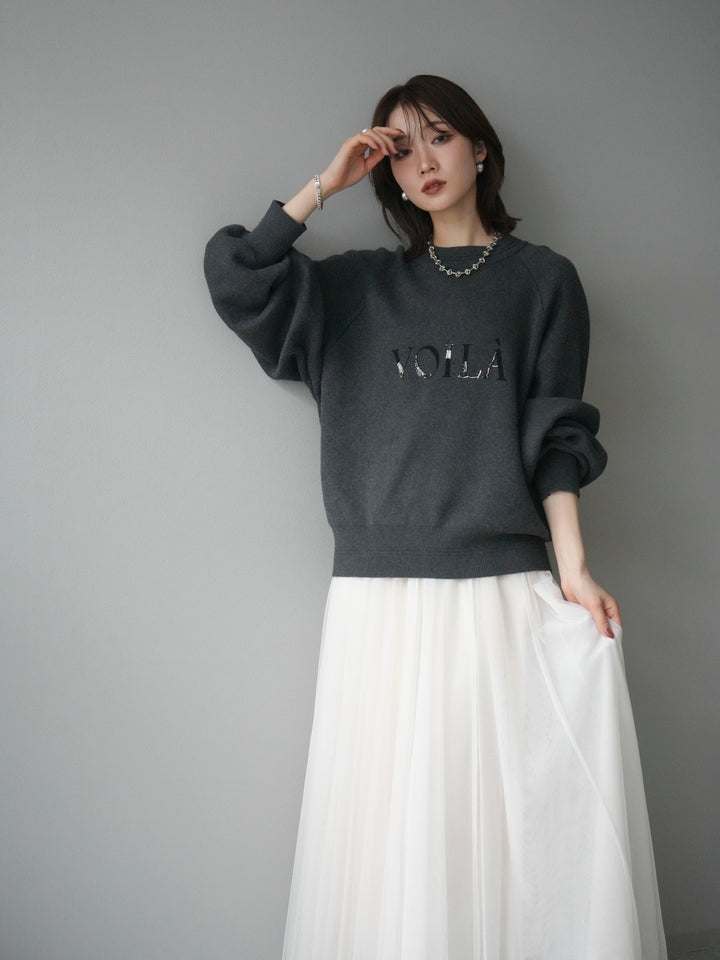 [予約]スウェットライクビーズロゴ刺繍ニットプルオーバー/charcoal