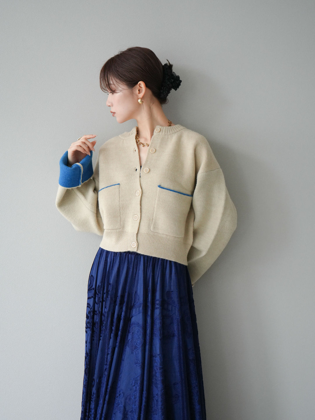 [SET]バイカラーオーバーニットカーディガン+アンティーク柄フロッキーマキシスカート(2set)