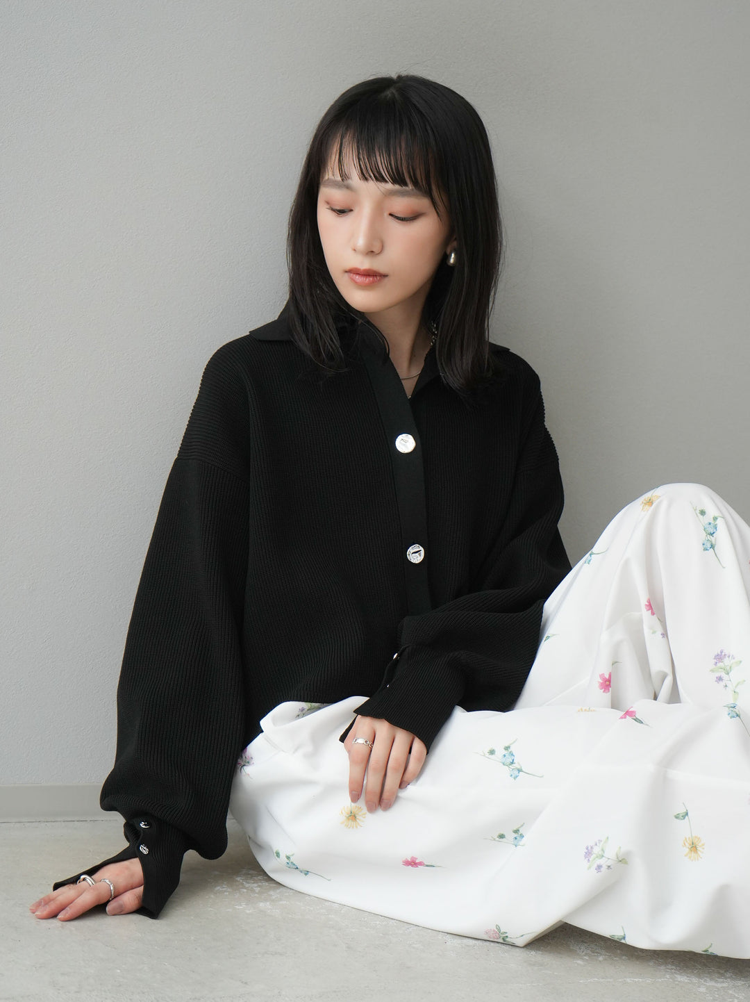 [SET]ボリュームスリーブポロニットカーディガン+フラワーアートプリントタックパンツ(2set)