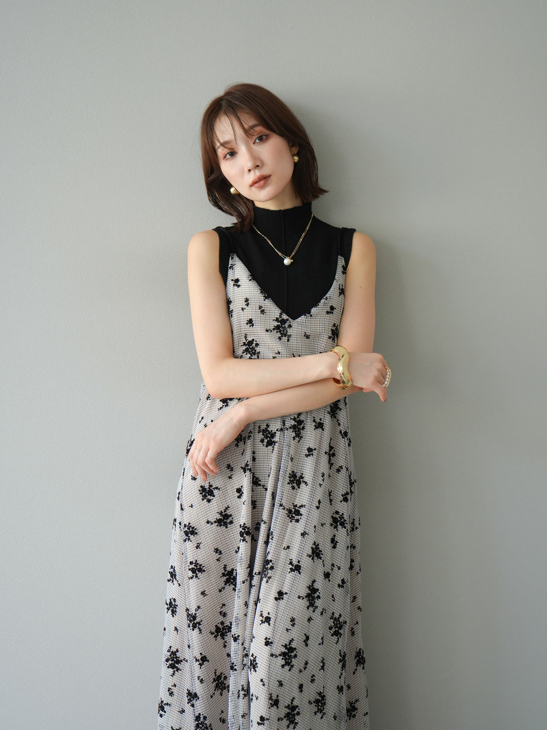 [SET]フロッキーチュールレイヤードベロアキャミワンピース+プチネックセンターシームノースリーニットトップス(2set)