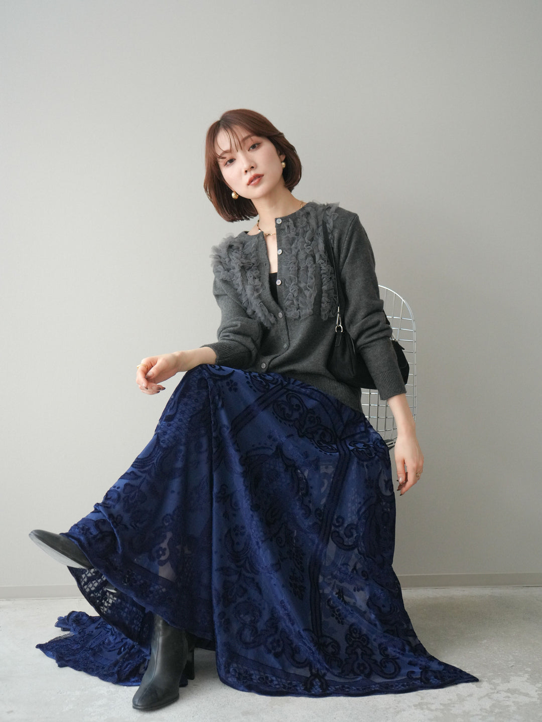 [SET]チュールフリルニットカーディガン+アンティーク柄フロッキーマキシスカート(2set)