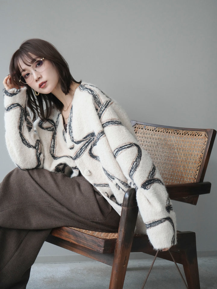 [予約]ニュアンス刺繍ブークレニットジャケット/white