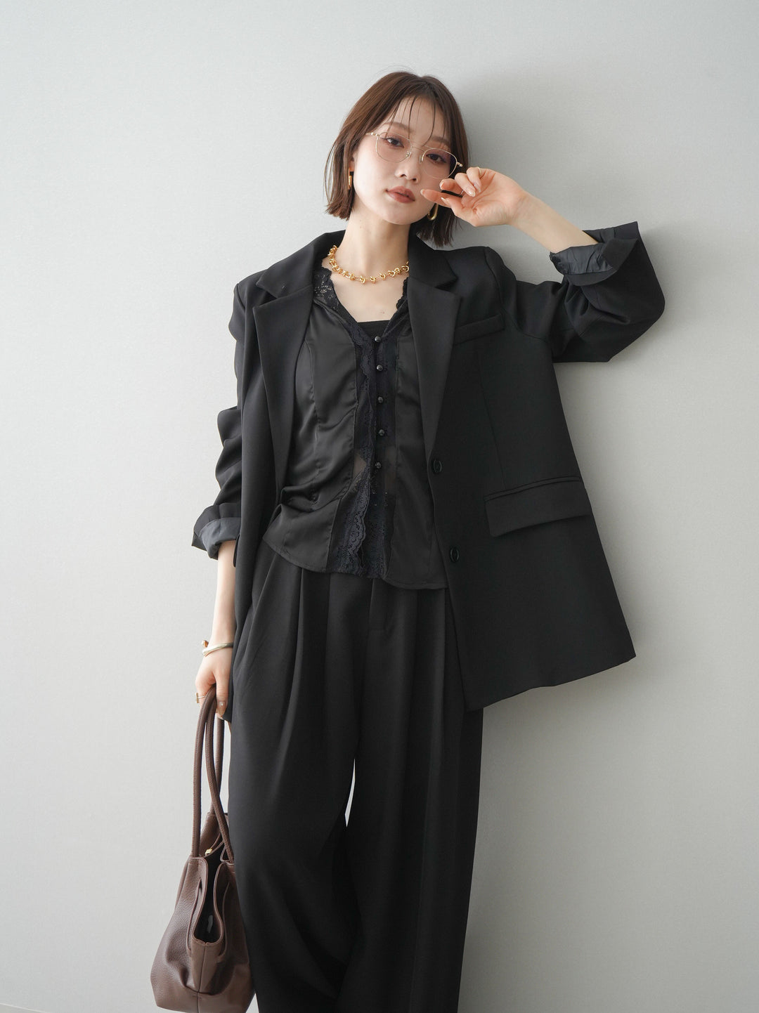 [SET]バックスリットデザインジャケット+ノースリサテンレースキャミソール(2set)