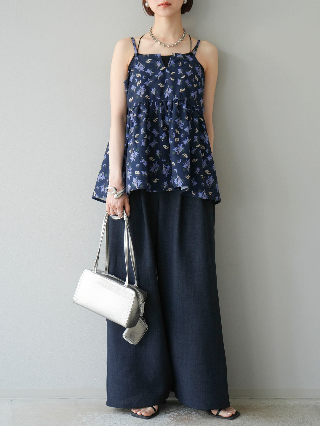 [予約]ブーケプリントキャミソール/ネイビー
