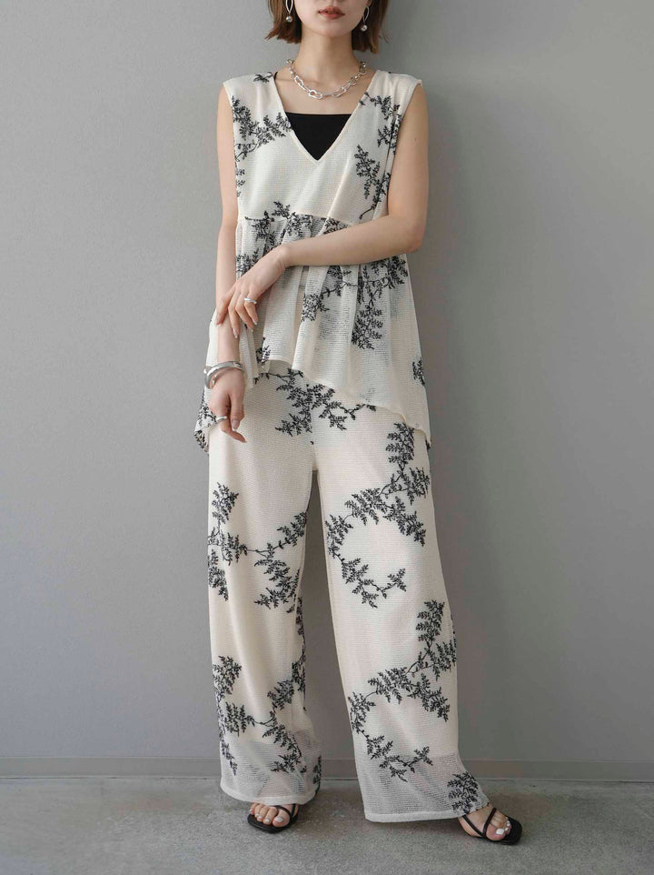 [予約]リーフ柄メッシュVネックフレアトップス/アイボリー