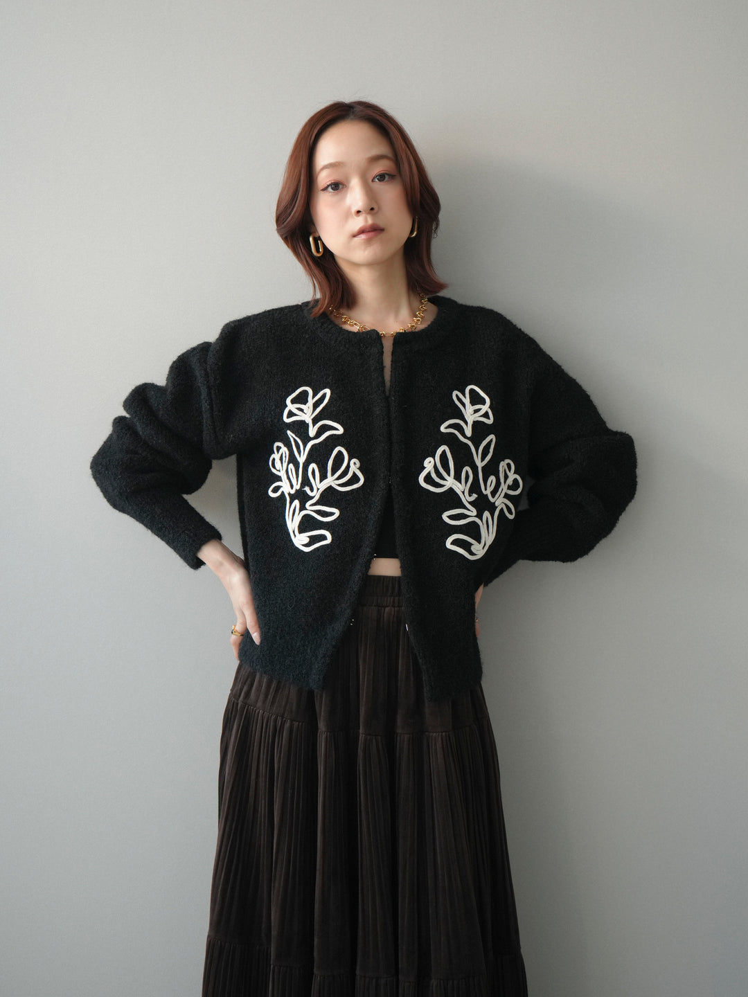 [SET]テープ刺繍ホック開きブークレニットカーディガン+ベロアティアードワッシャースカート(2set)