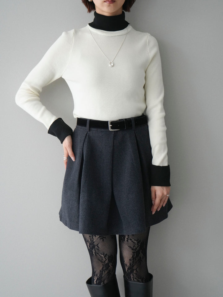 [予約]バイカラーレイヤードデザインタートルニットトップス/offwhite