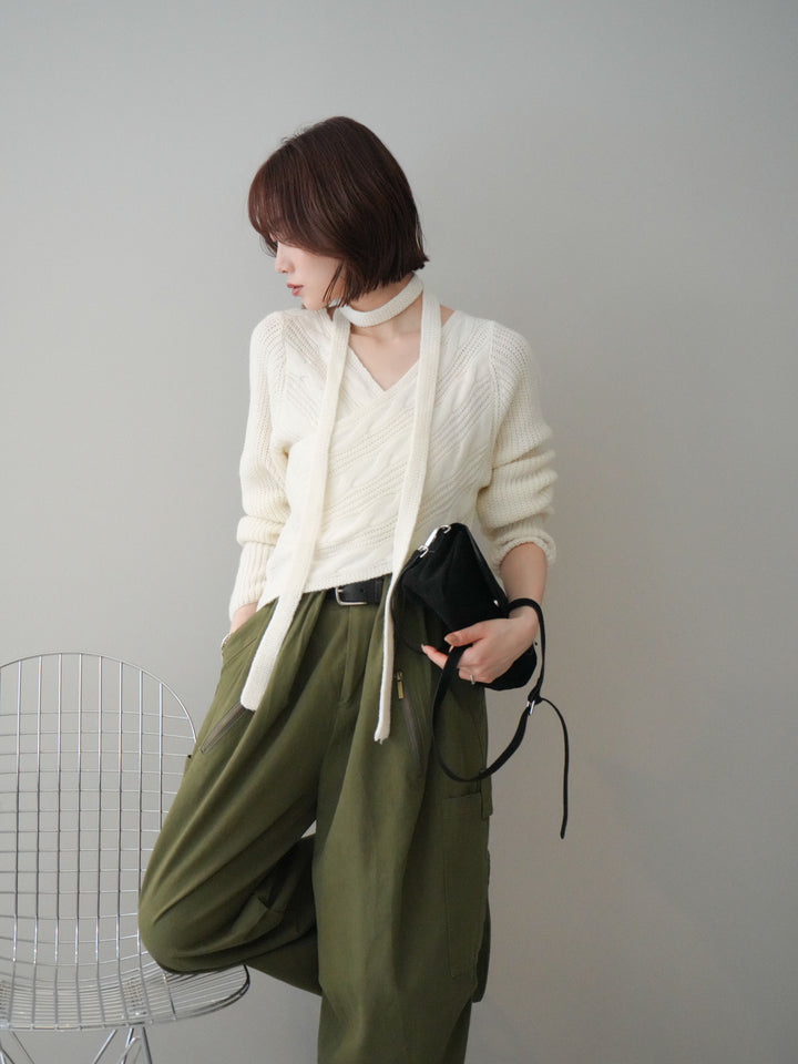 [予約]ケーブル編みクロスニットトップス/white