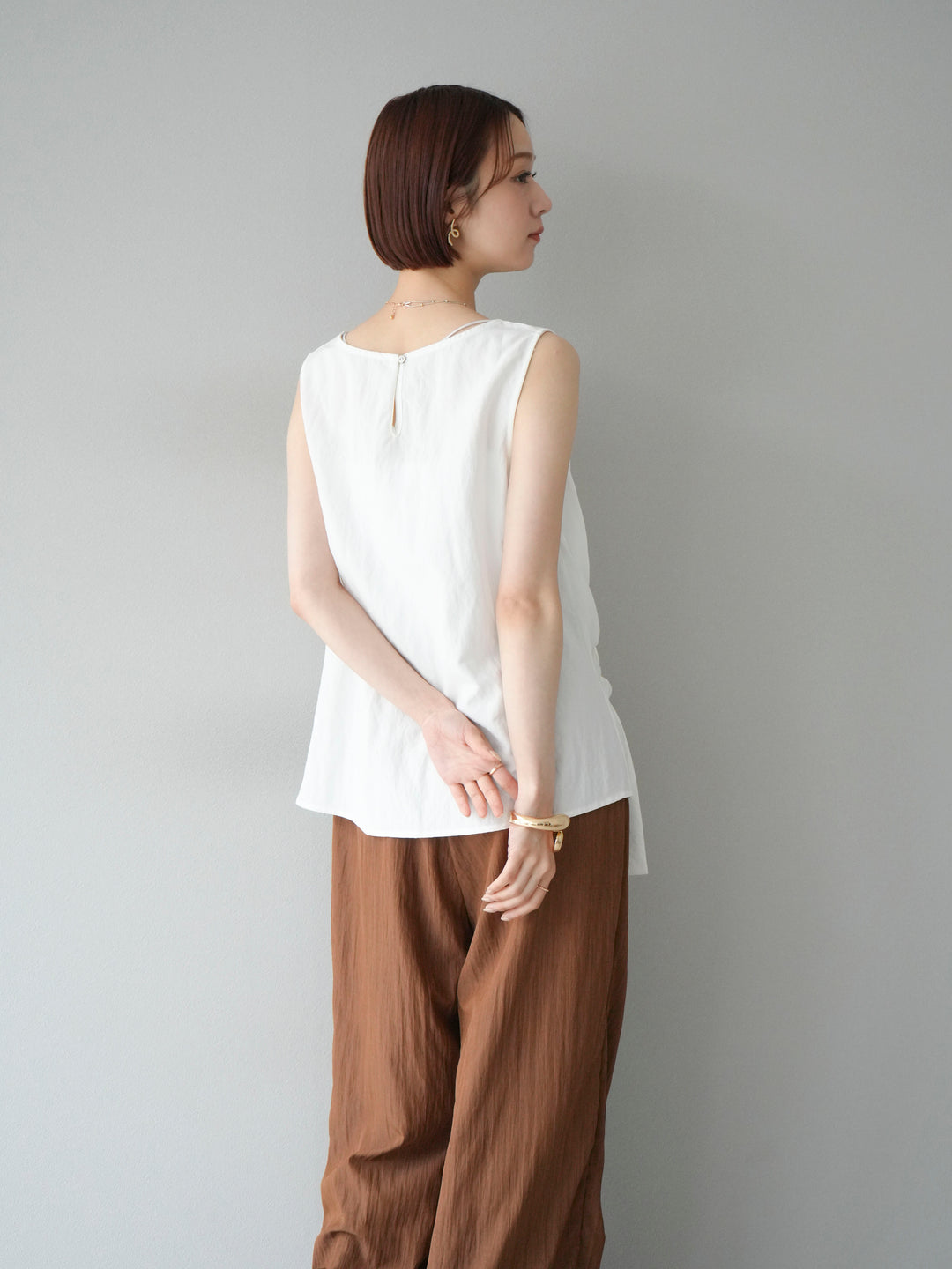 [SET] 前裹式無袖上衣+麻質下擺回型寬褲（2件組）