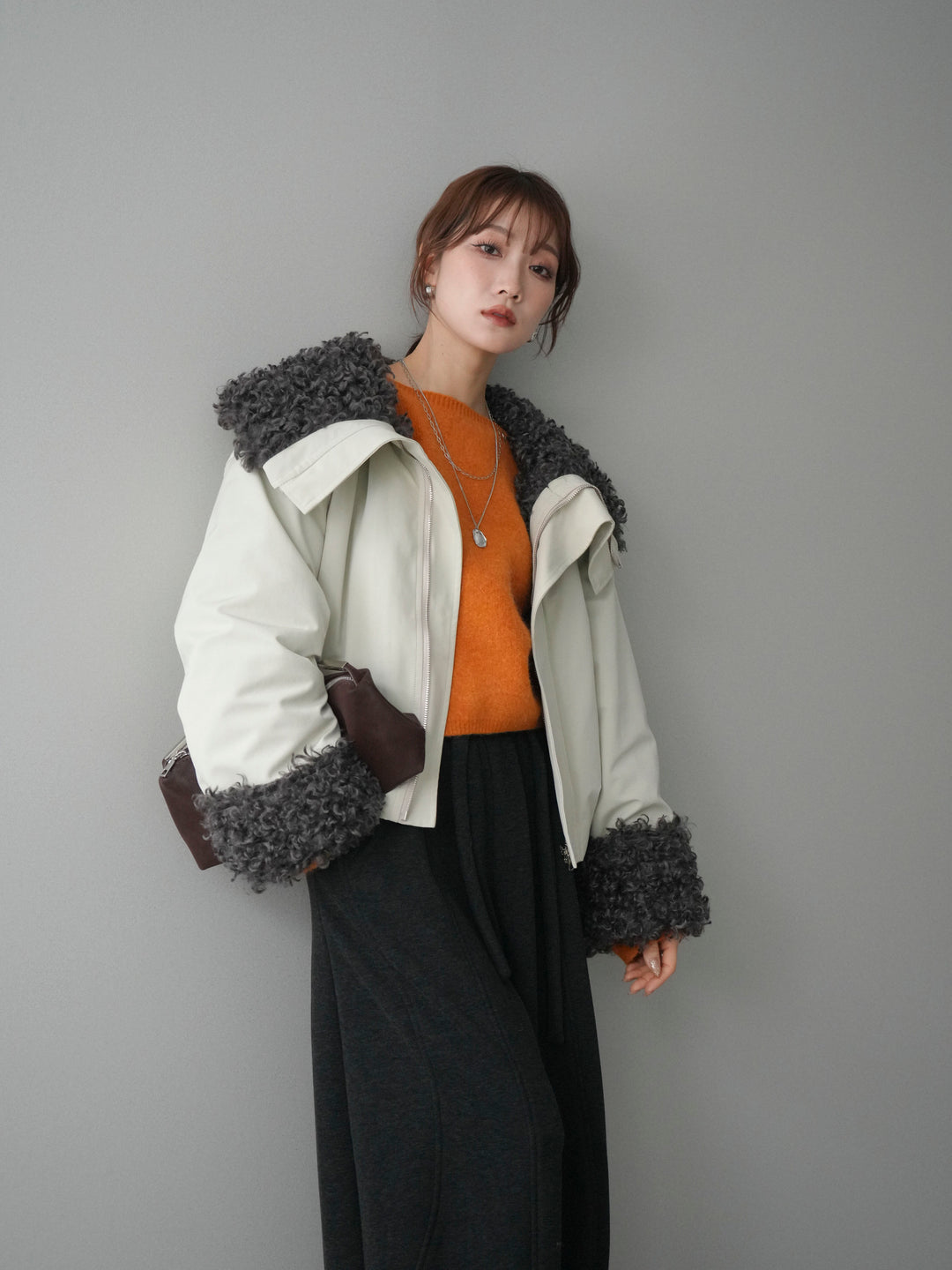 [SET]プードルファーダウンジャケット+アンゴラタッチボートネッククロップドプルオーバー+ウエストベルトカーブラインスエットパンツ(3set)