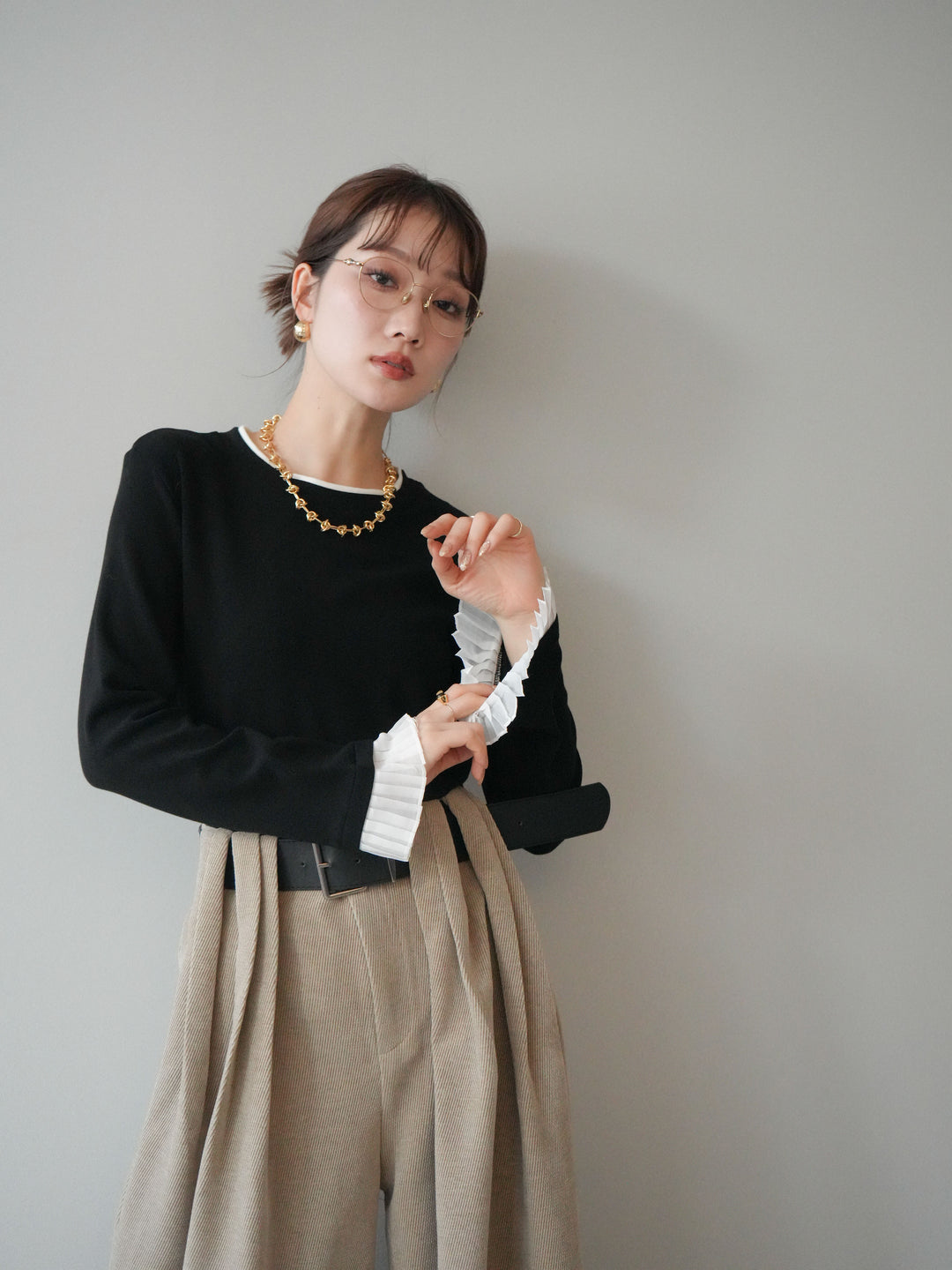 [SET]袖プリーツ配色レイヤードトップス+ベルトデザインループコールテンワイドパンツ(ベルト付き)(2set)