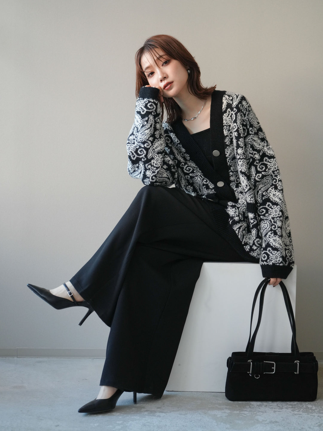 [予約]ペイズリー柄ニットカーディガン/black