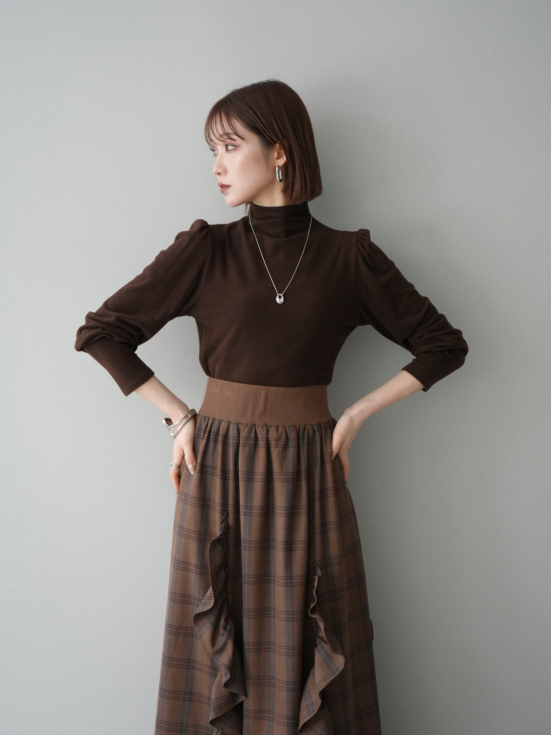 [予約]プチネックパワーショルダー起毛トップス/brown