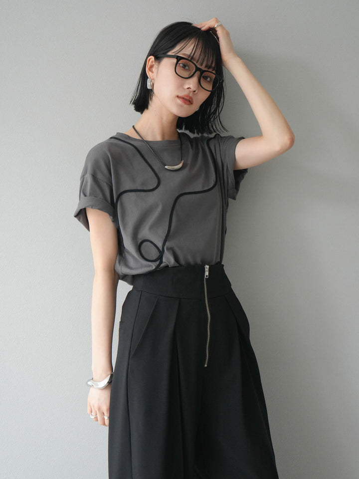 [予約]コード刺繍ルーズTシャツ/チャコール