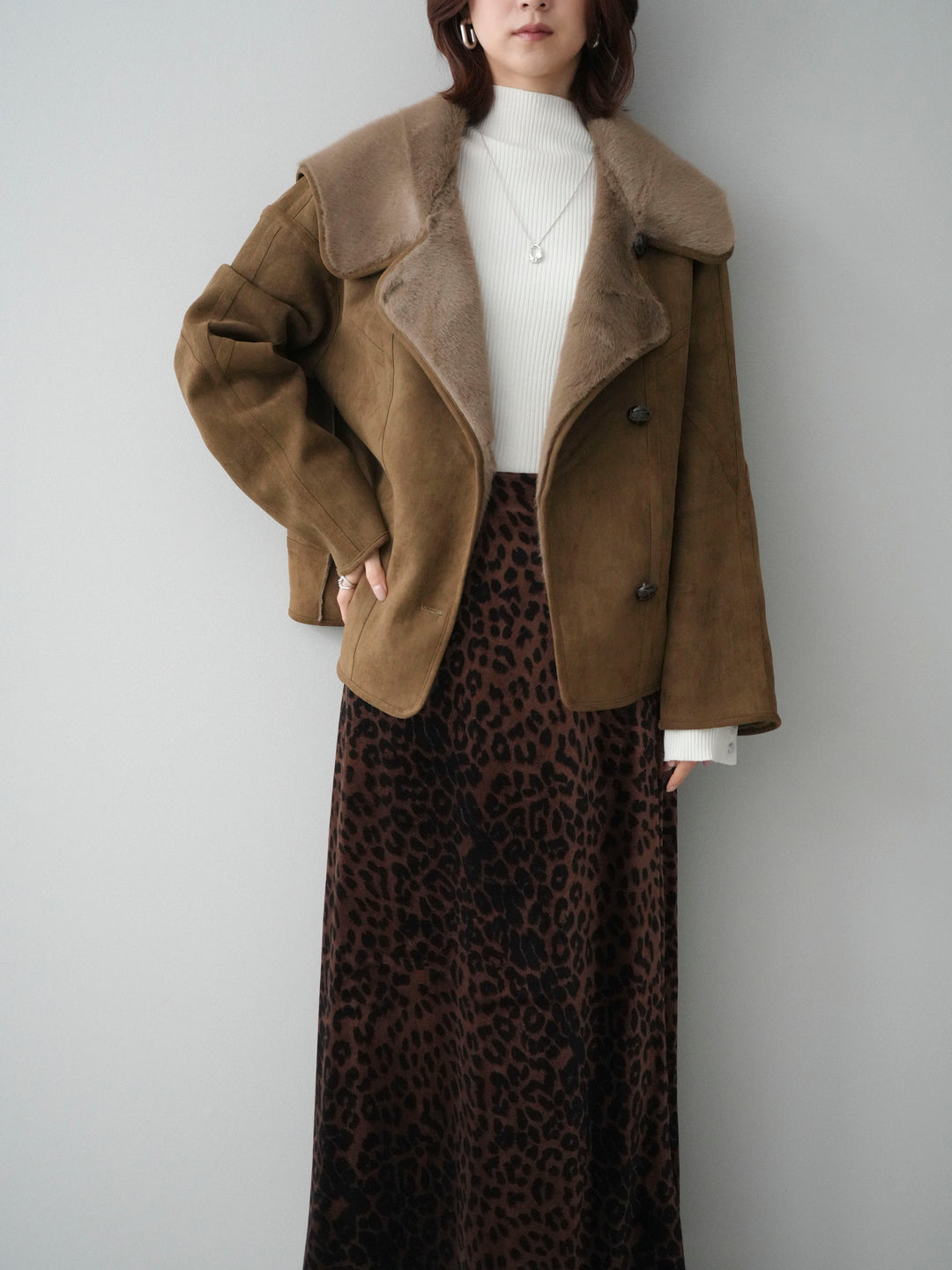 [SET]ムートンショートジャケット+レオパードベロアナロースカート(2set)