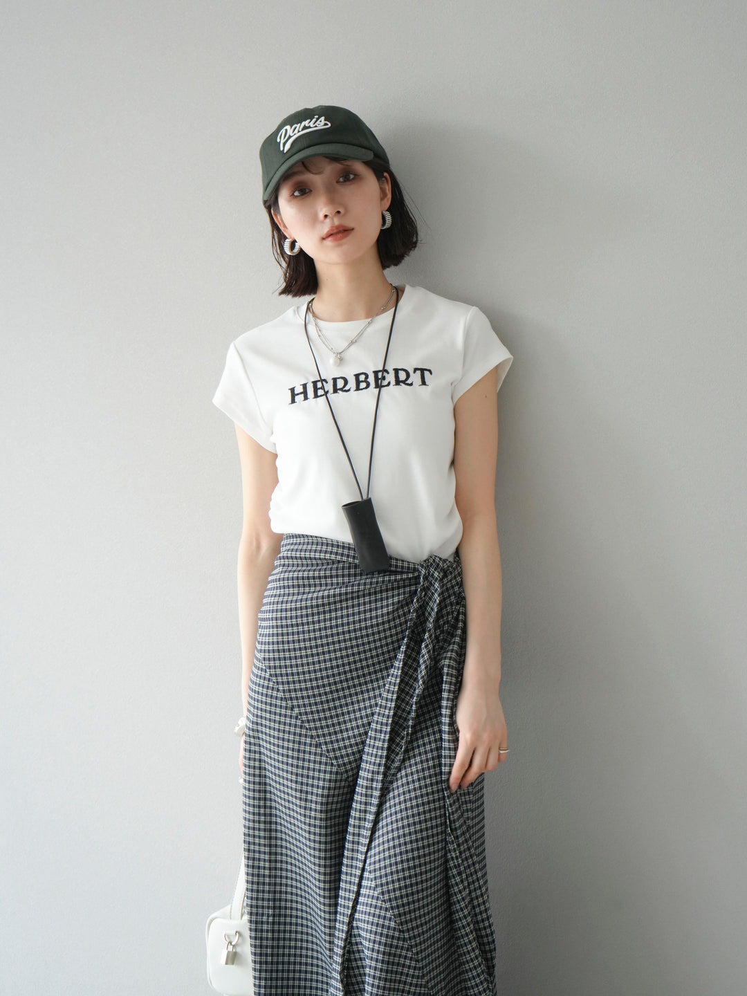 [SET]刺繍ロゴTシャツ＆レザーポーチネックレスSET +サイド巻きツイルスカート(2set)