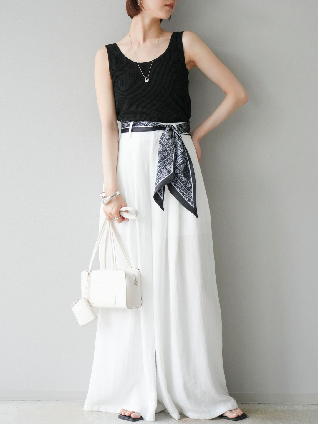 [予約]スカーフベルト付3タックワイドパンツ/オフ