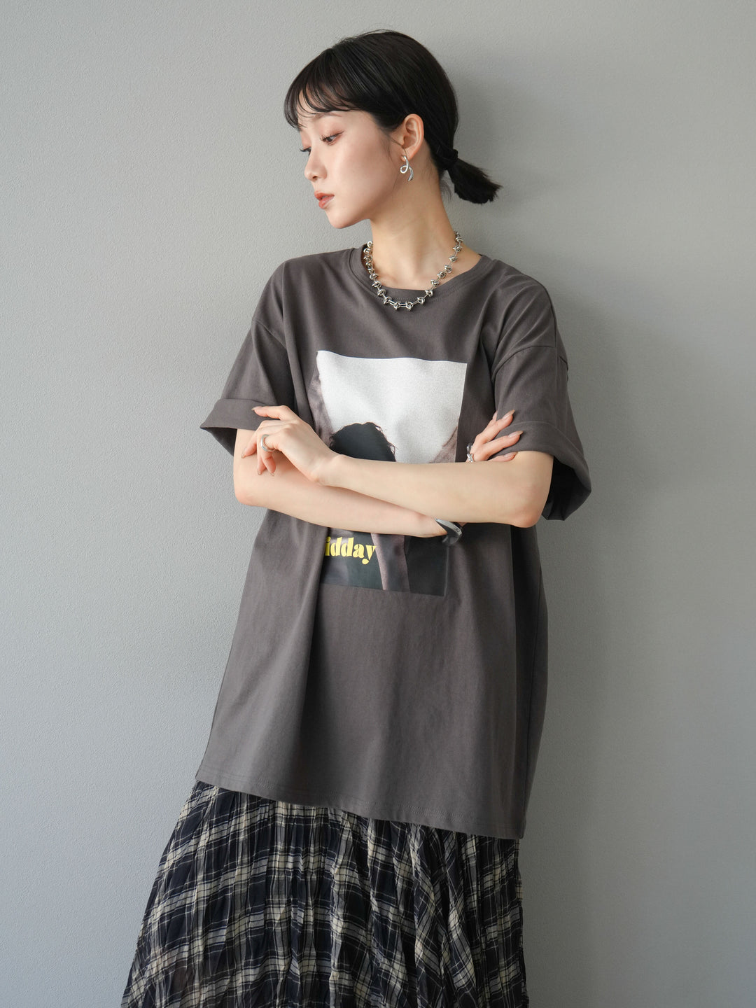 [SET]ネオンロゴフォトプリントBIG Tシャツ+シアーチェックアシンメトリーワッシャースカート(2set)